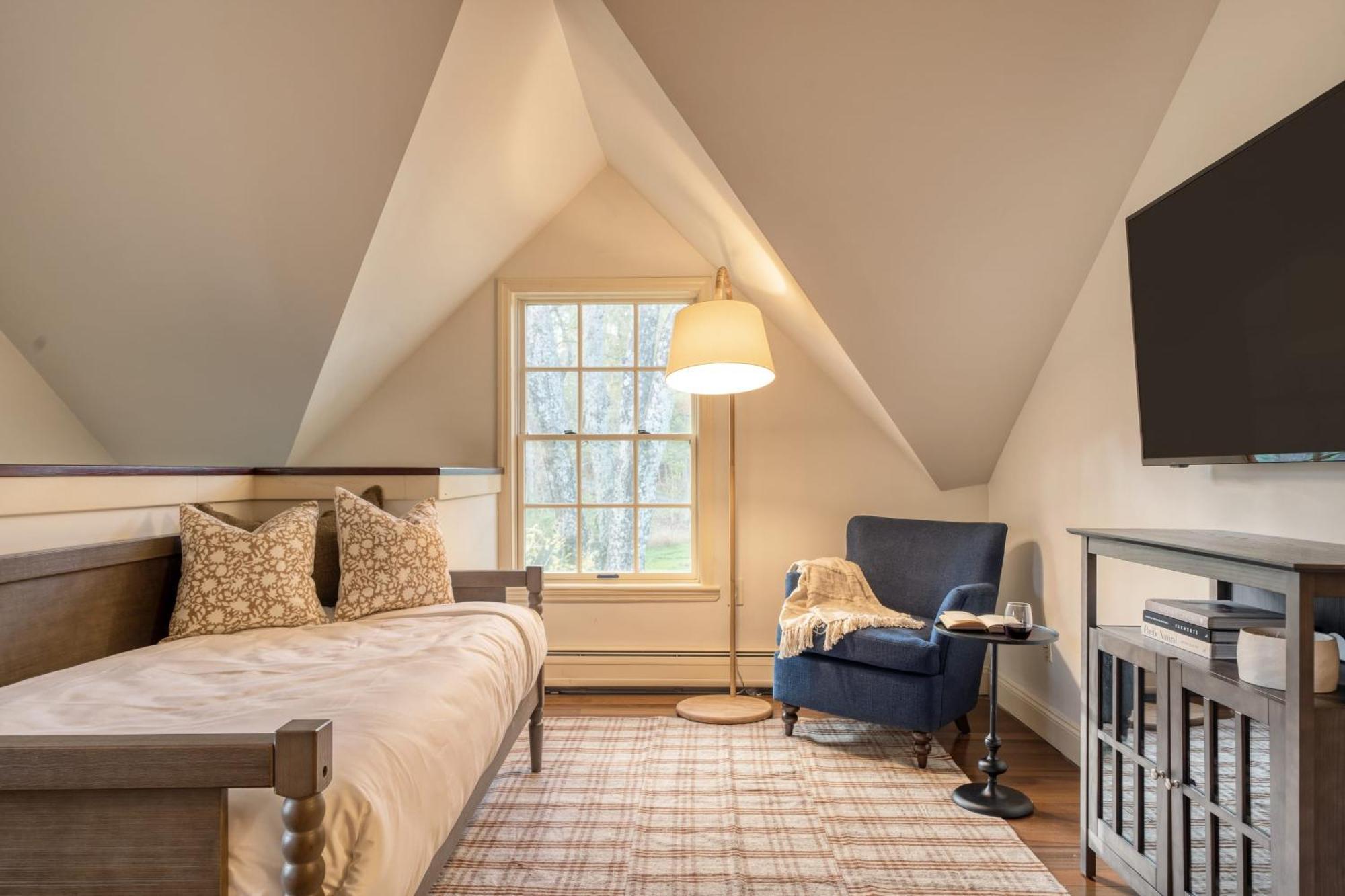 Cortland By Avantstay Charming Heritage Estate W Private Lake Pool 소거티즈 외부 사진