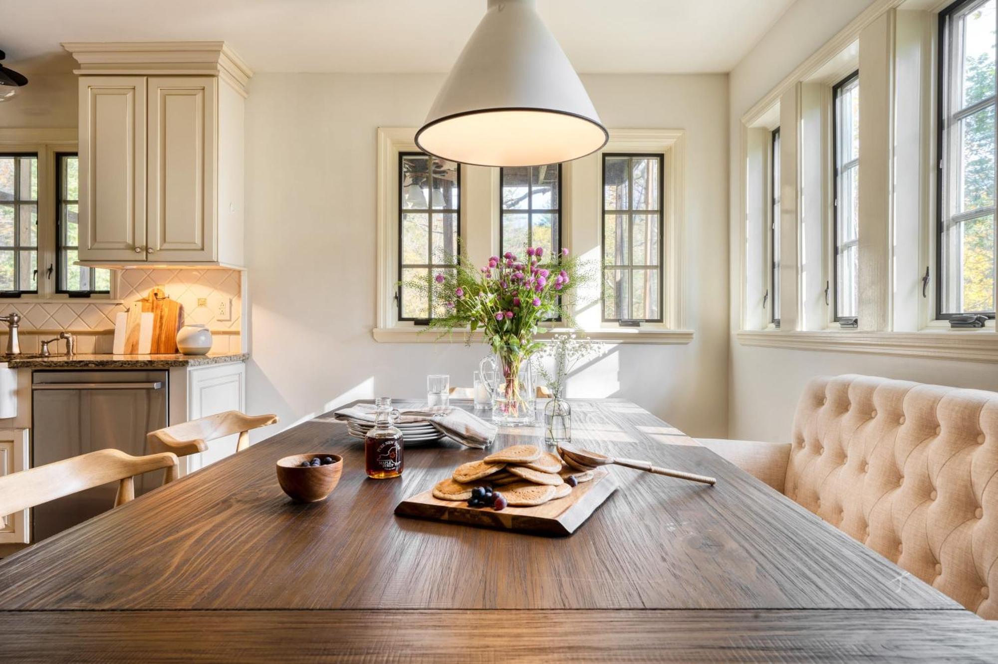 Cortland By Avantstay Charming Heritage Estate W Private Lake Pool 소거티즈 외부 사진